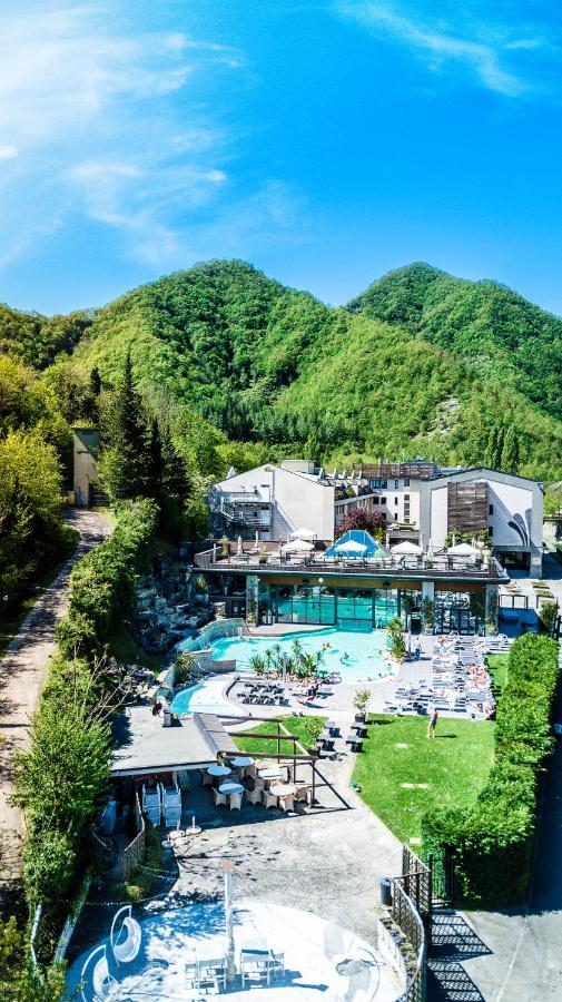 בניו די רומניה Roseo Euroterme Wellness Resort מראה חיצוני תמונה