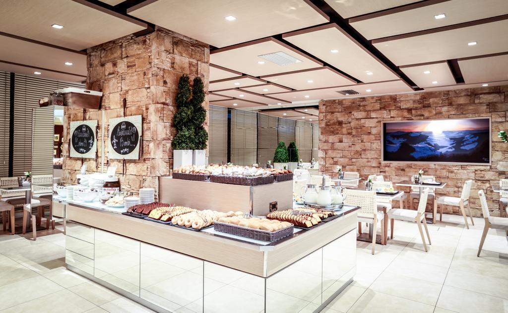 בניו די רומניה Roseo Euroterme Wellness Resort מראה חיצוני תמונה
