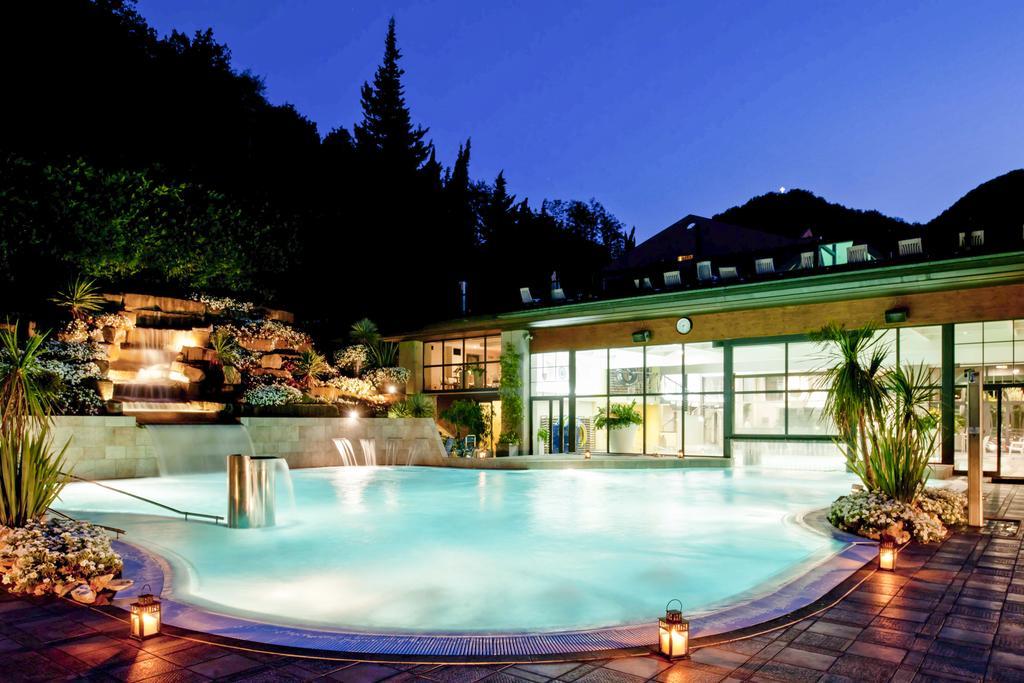 בניו די רומניה Roseo Euroterme Wellness Resort מראה חיצוני תמונה